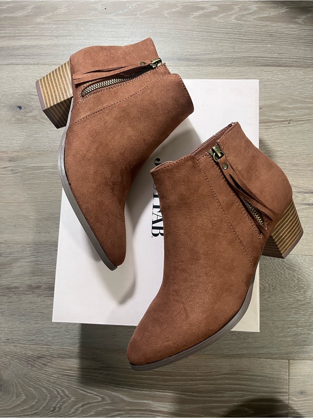 JustFab Ketanya Cognac Faux Suede Ankle Booties Size 7.5